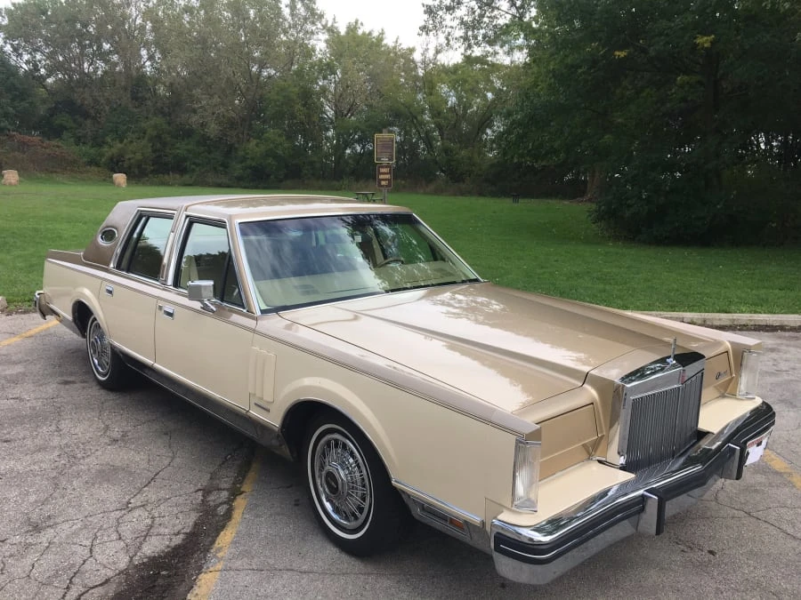 1983 Lincoln Continental 7th Gen - Image 12 of 12