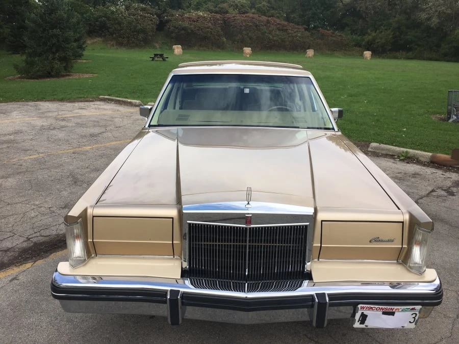 1983 Lincoln Continental 7th Gen - Image 10 of 12