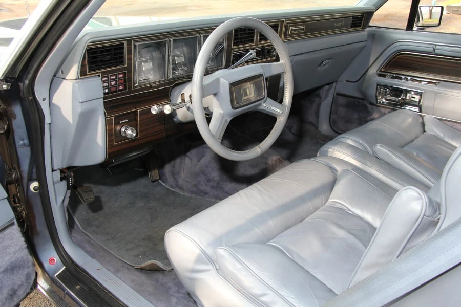 1983 Lincoln Continental Mark VI - Image 4 of 7