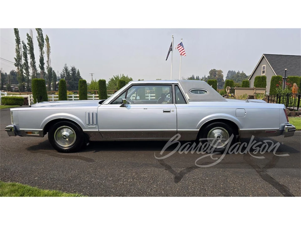 1983 Lincoln Continental Mark VI - Image 2 of 5