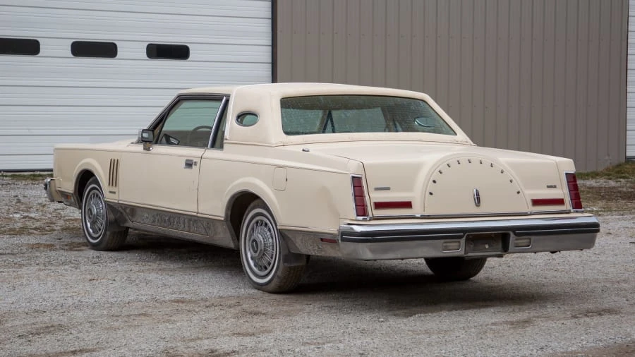 1983 Lincoln Continental Mark VI - Image 3 of 12