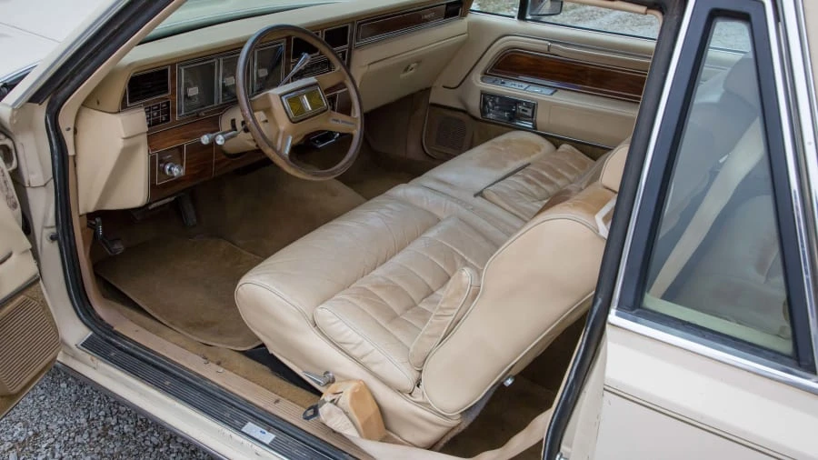 1983 Lincoln Continental Mark VI - Image 4 of 12