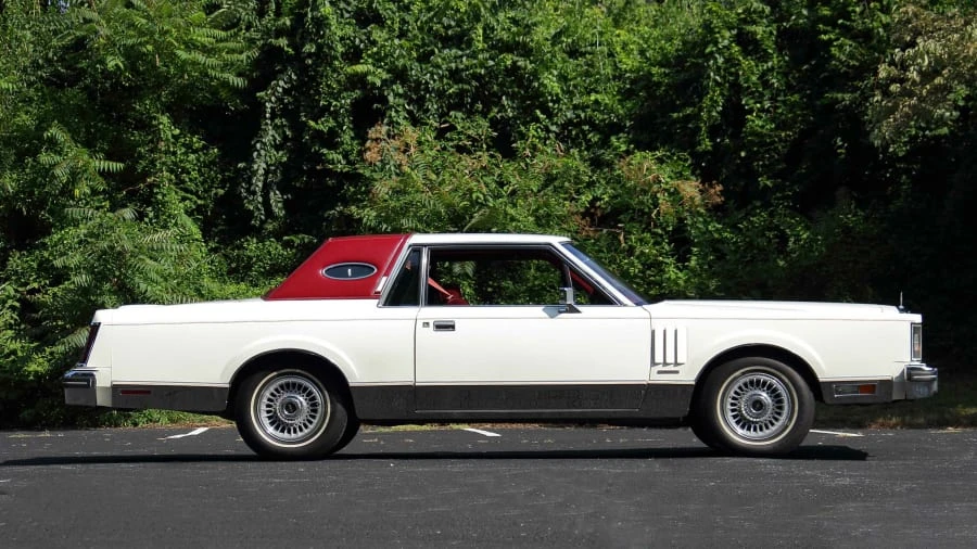 1983 Lincoln Continental Mark VI - Image 8 of 20