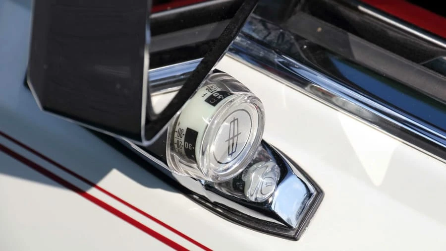 1983 Lincoln Continental Mark VI - Image 19 of 20