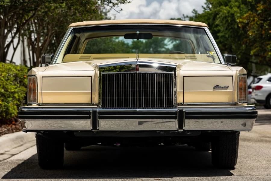 1983 Lincoln Continental Mark VI - Image 6 of 31