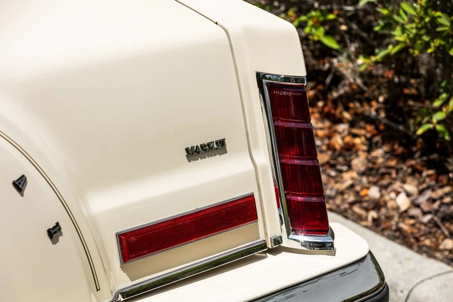 1983 Lincoln Continental Mark VI - Image 7 of 31