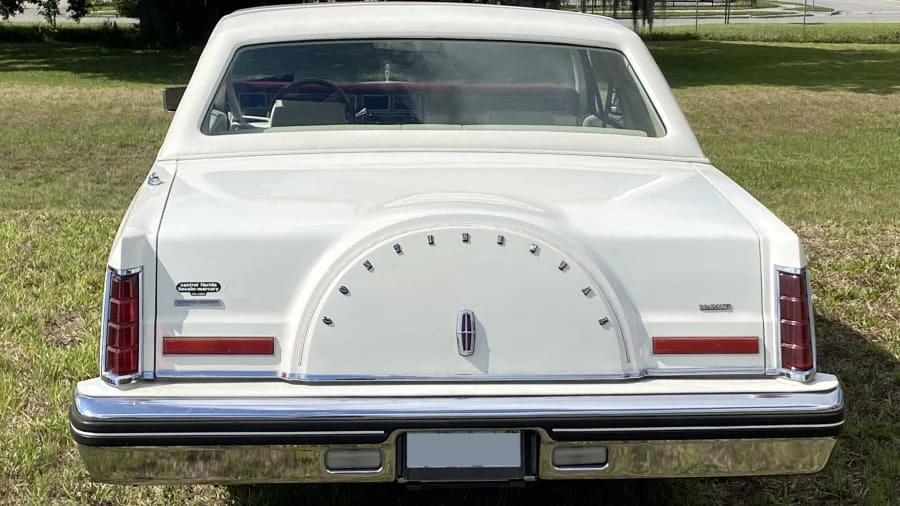 1983 Lincoln Continental Mark VI - Image 4 of 19