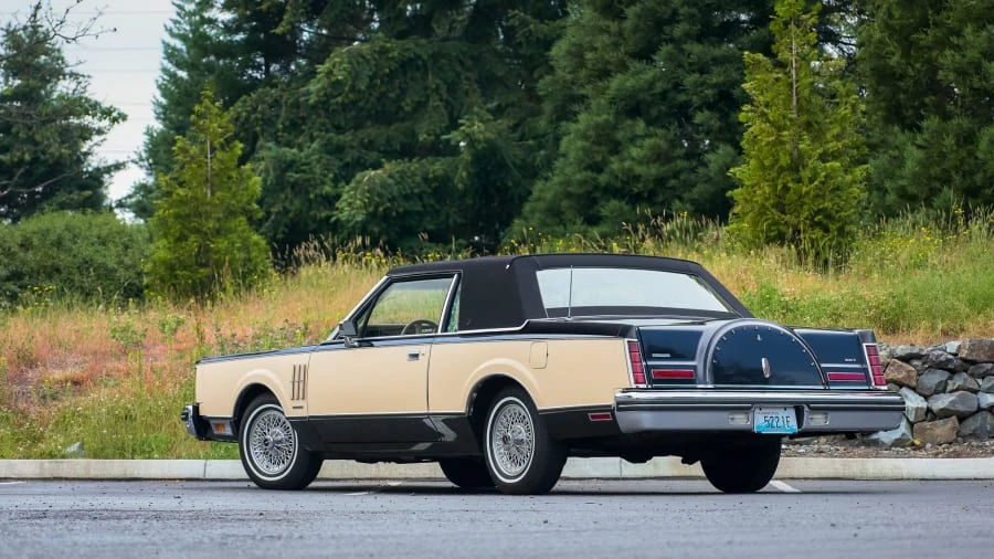 1983 Lincoln Continental Mark VI - Image 3 of 29