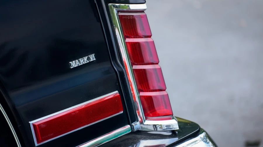 1983 Lincoln Continental Mark VI - Image 11 of 29