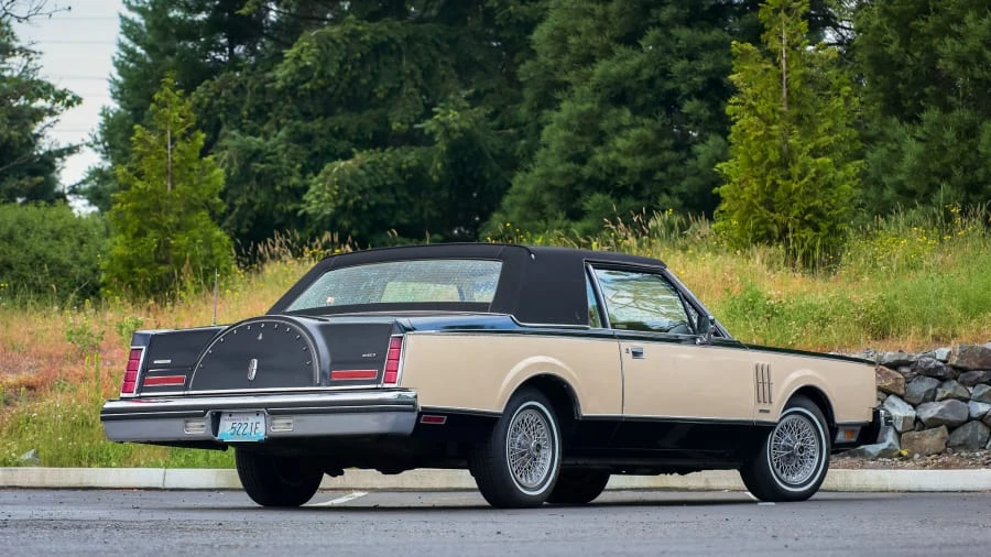 1983 Lincoln Continental Mark VI - Image 13 of 29