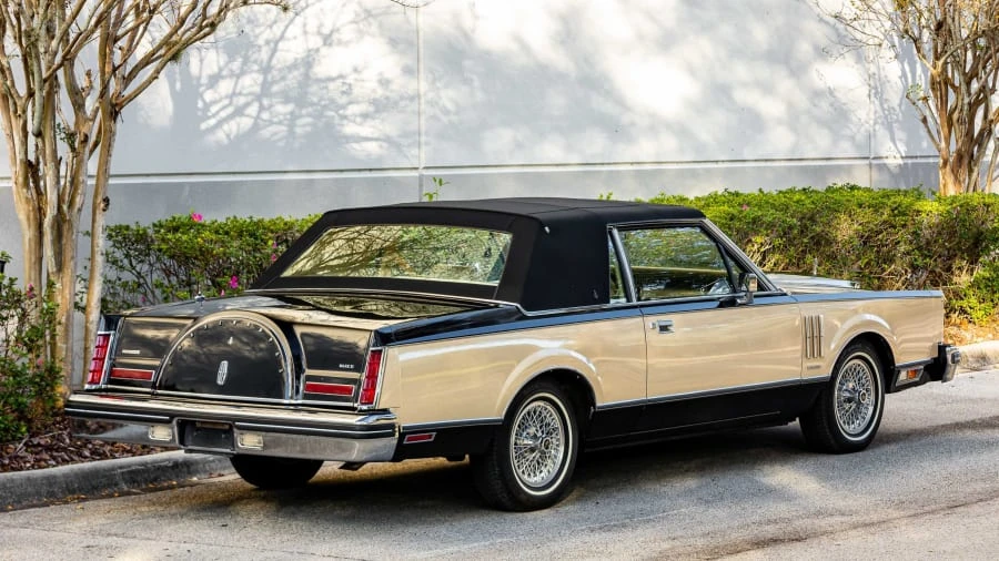 1983 Lincoln Continental Mark VI - Image 27 of 29
