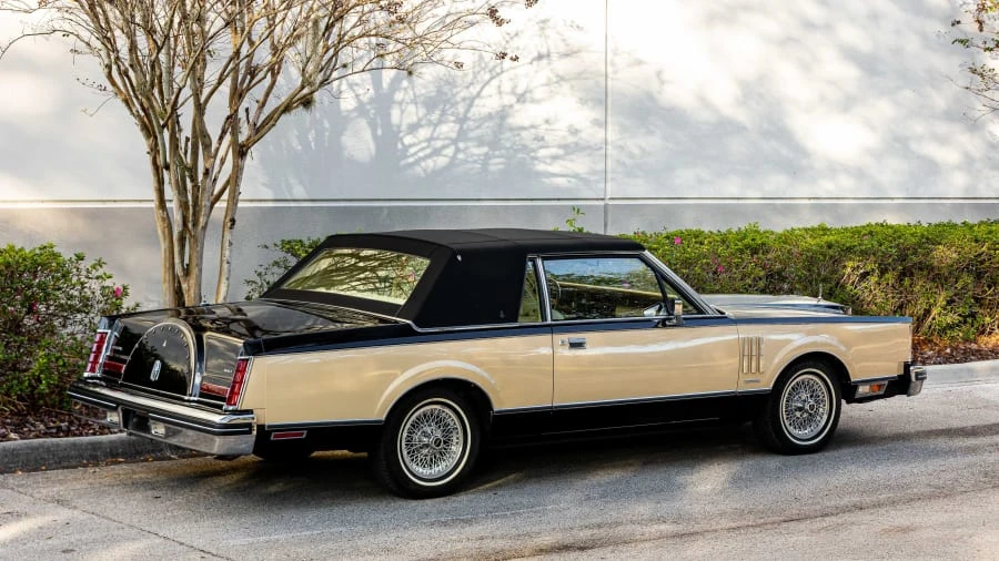1983 Lincoln Continental Mark VI - Image 28 of 29