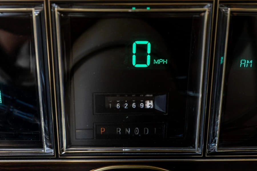 1983 Lincoln Continental Mark VI - Image 26 of 29