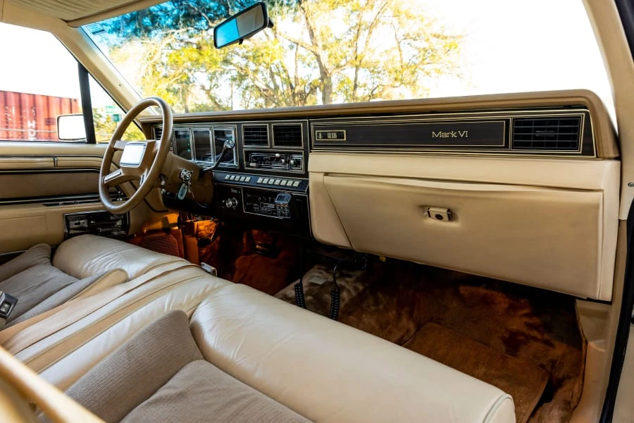 1983 Lincoln Continental Mark VI - Image 5 of 29