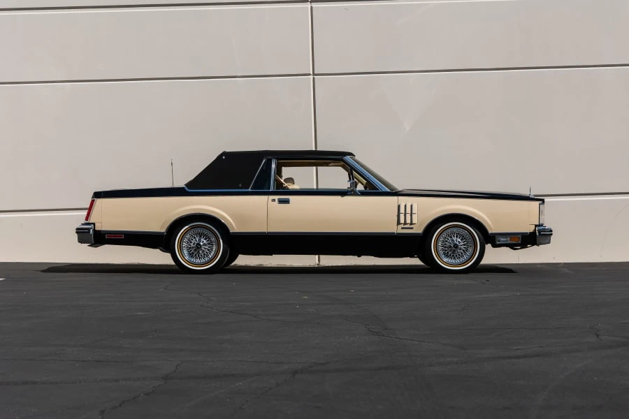 1983 Lincoln Continental Mark VI - Image 17 of 31