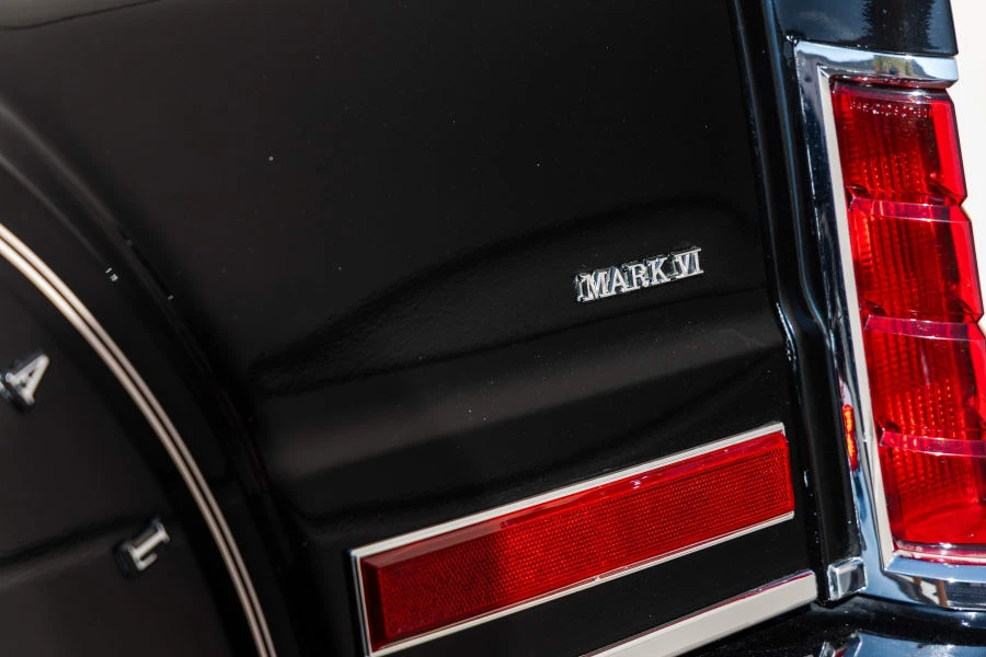 1983 Lincoln Continental Mark VI - Image 18 of 31