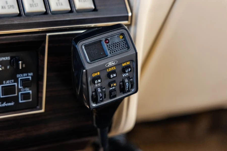 1983 Lincoln Continental Mark VI - Image 26 of 31