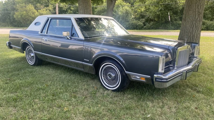 1983 Lincoln Continental Mark VI - Image 2 of 5