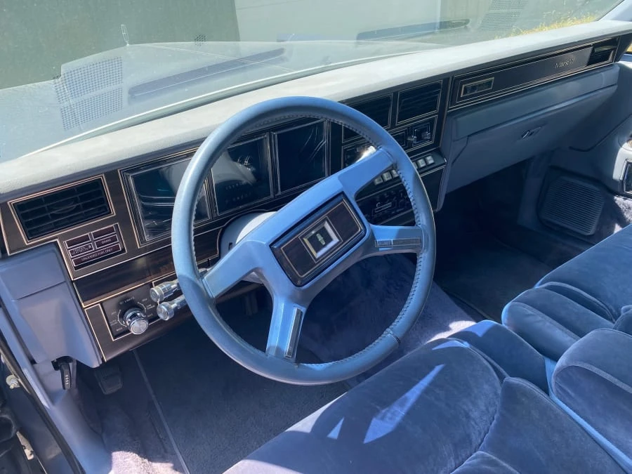 1983 Lincoln Continental Mark VI - Image 6 of 13