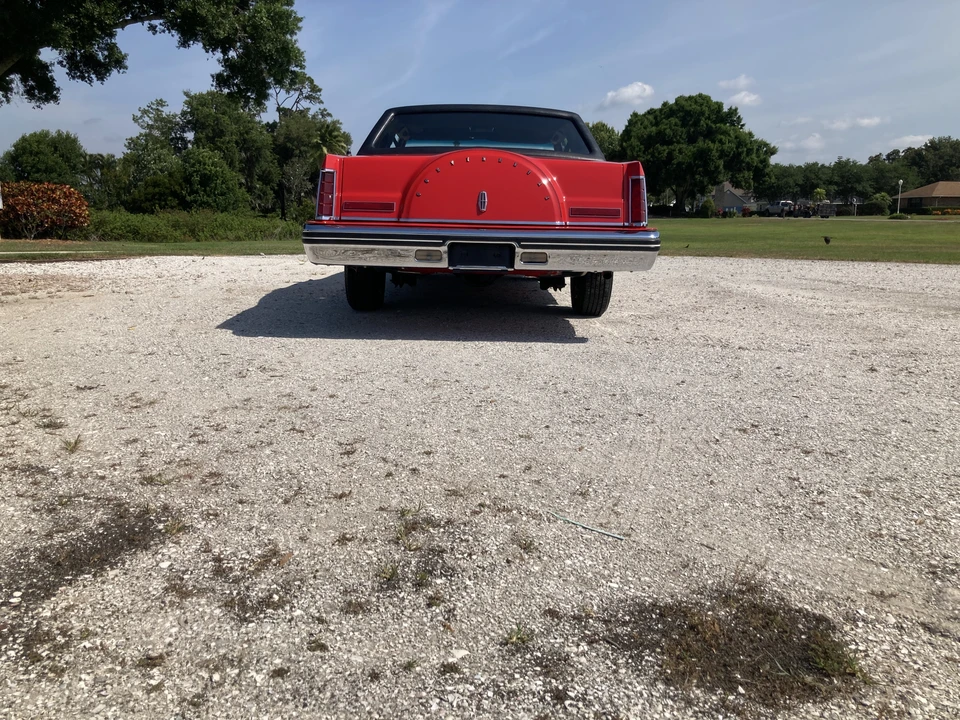 1983 Lincoln Continental 7th Gen - Image 29 of 31