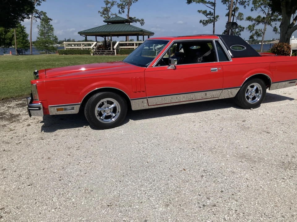 1983 Lincoln Continental 7th Gen - Image 3 of 31
