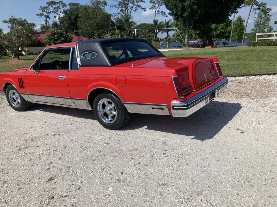 1983 Lincoln Continental 7th Gen - Image 6 of 31