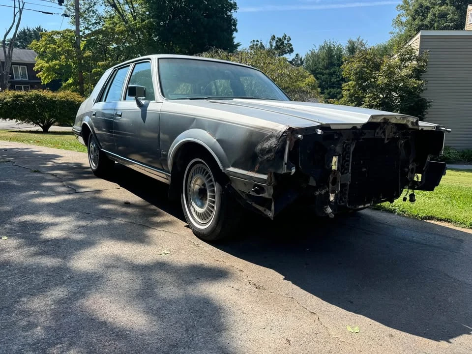 1983 Lincoln Continental 7th Gen - Image 4 of 14