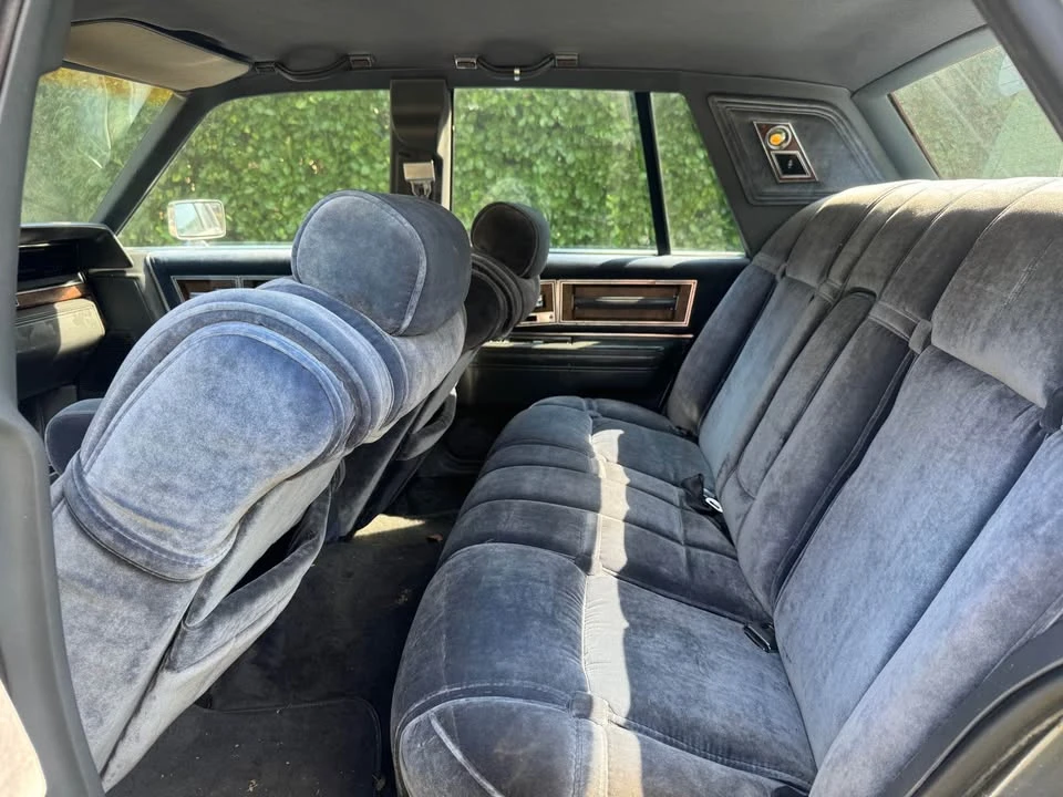 1983 Lincoln Continental 7th Gen - Image 9 of 14
