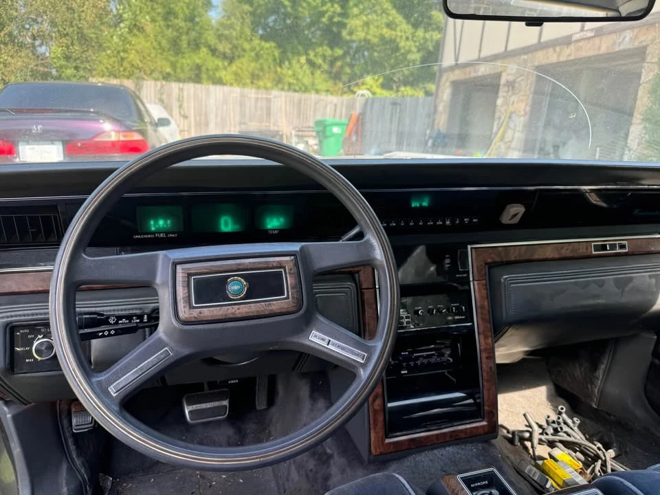 1983 Lincoln Continental 7th Gen - Image 10 of 14