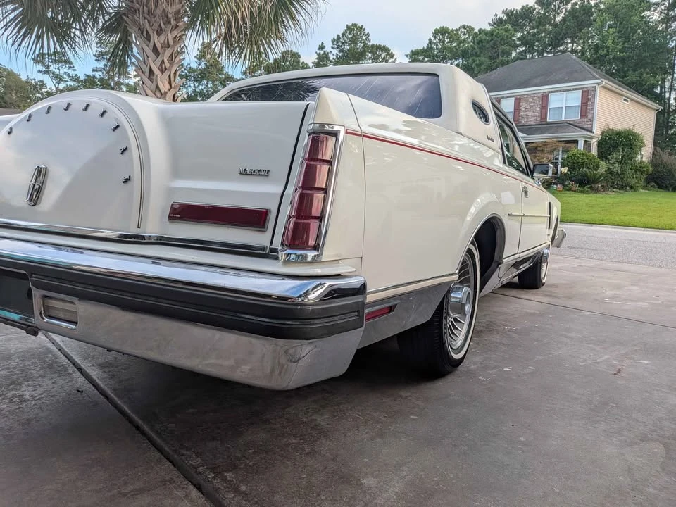 1983 Lincoln Continental Mark VI - Image 3 of 20