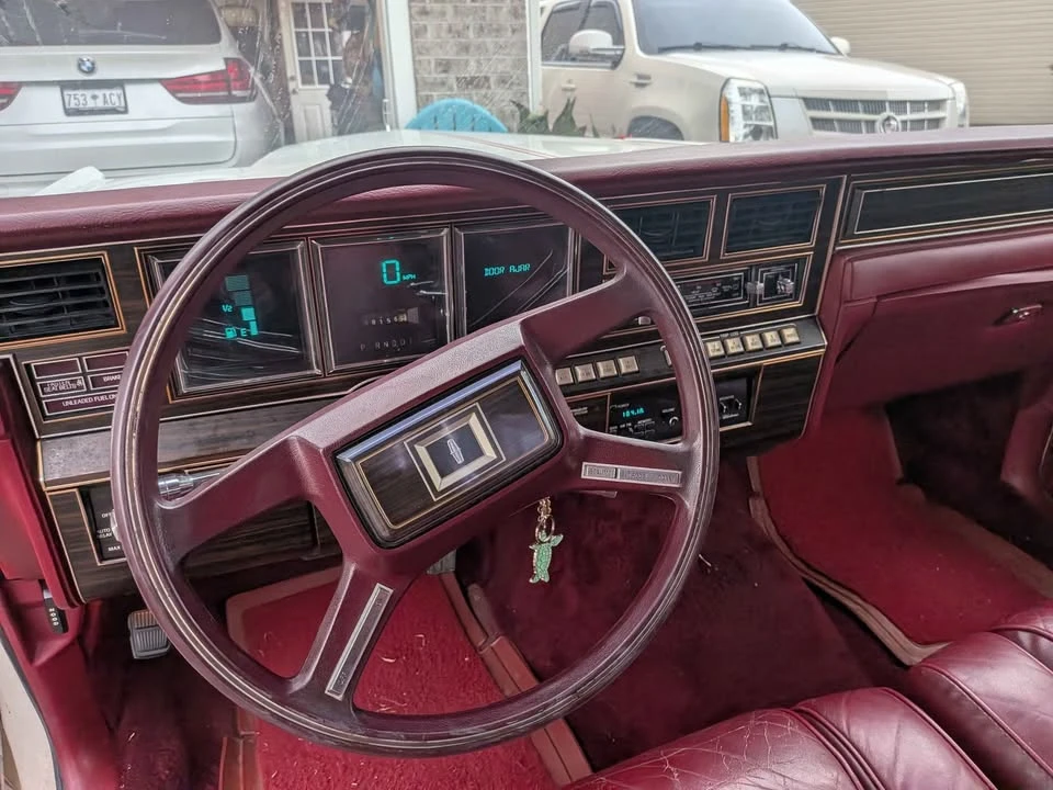 1983 Lincoln Continental Mark VI - Image 19 of 20