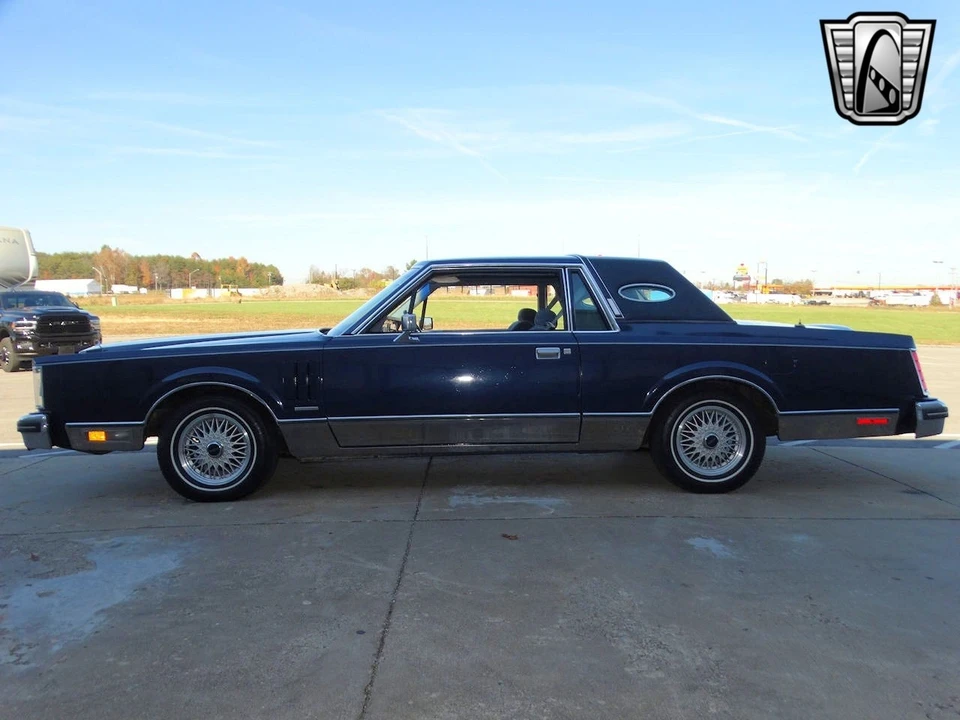 1983 Lincoln Continental Mark VI - Image 5 of 12