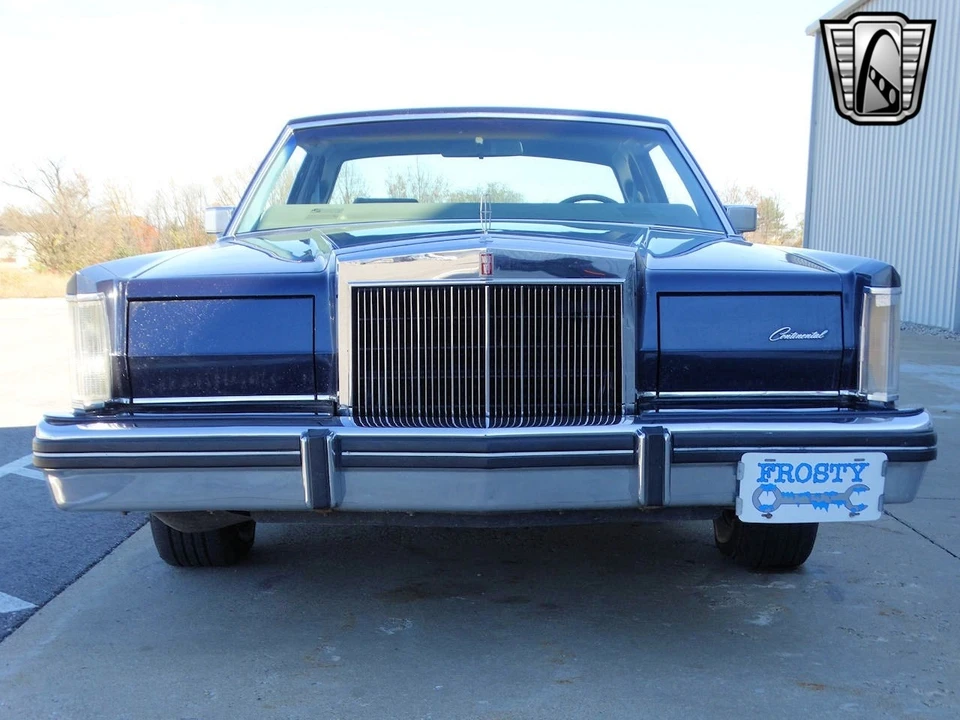 1983 Lincoln Continental Mark VI - Image 3 of 12