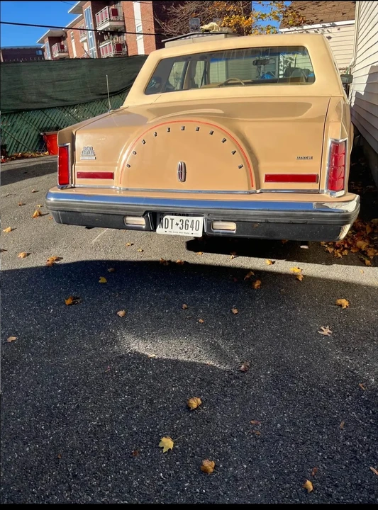1983 Lincoln Continental Mark VI - Image 5 of 11