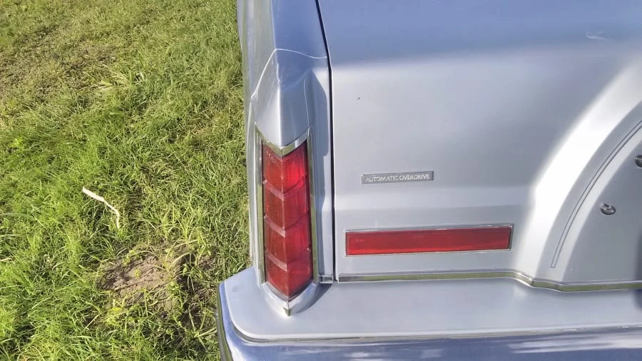 1983 Lincoln Continental Mark VI - Image 7 of 11