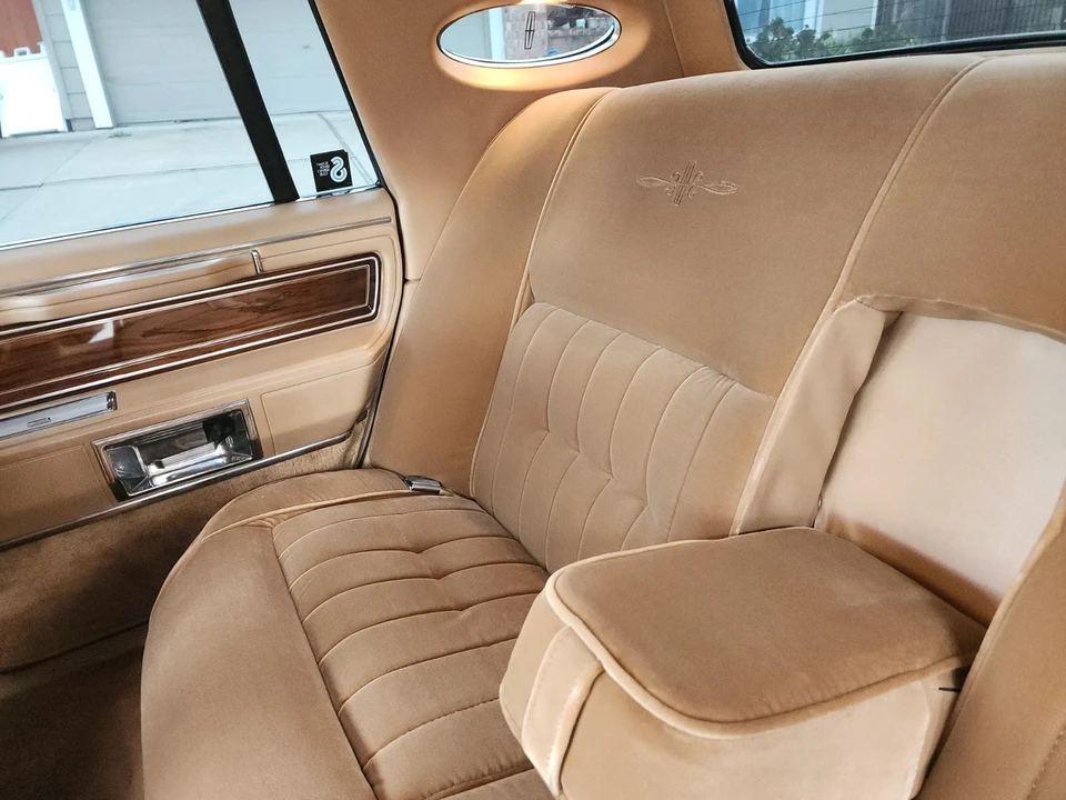 1983 Lincoln Continental Mark VI - Image 12 of 24