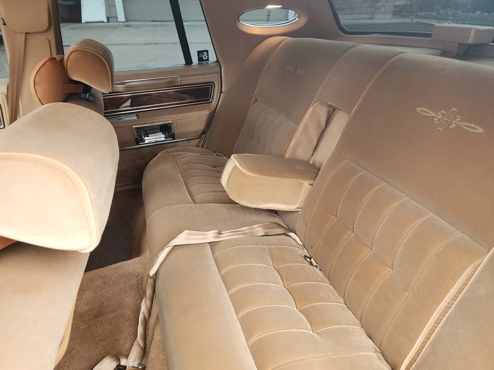 1983 Lincoln Continental Mark VI - Image 8 of 24