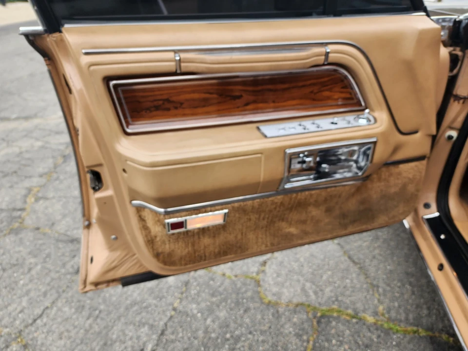 1983 Lincoln Continental Mark VI - Image 18 of 24