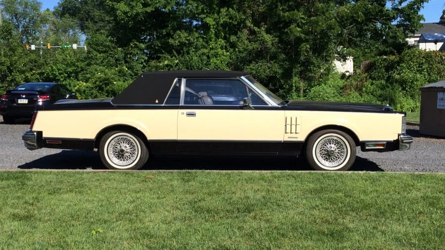 1983 Lincoln Continental Mark VI - Image 2 of 10