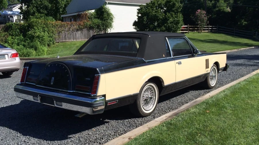 1983 Lincoln Continental Mark VI - Image 3 of 10