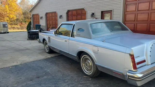 1983 Lincoln Mark VI Signature