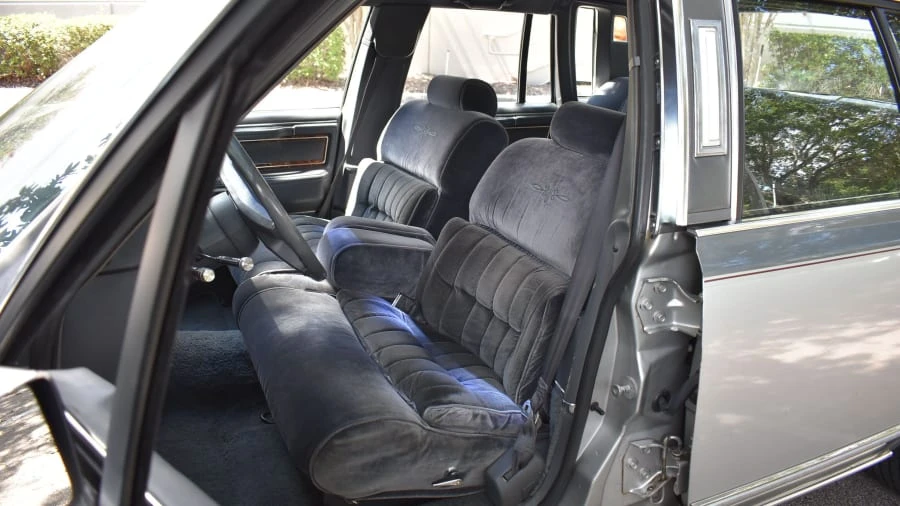 1983 Lincoln Town Car - Image 23 of 31