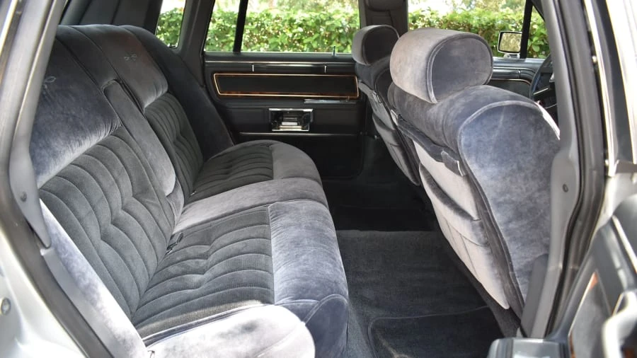 1983 Lincoln Town Car - Image 30 of 31