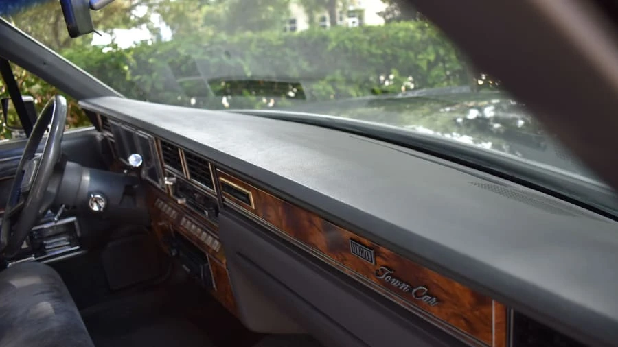 1983 Lincoln Town Car - Image 31 of 31