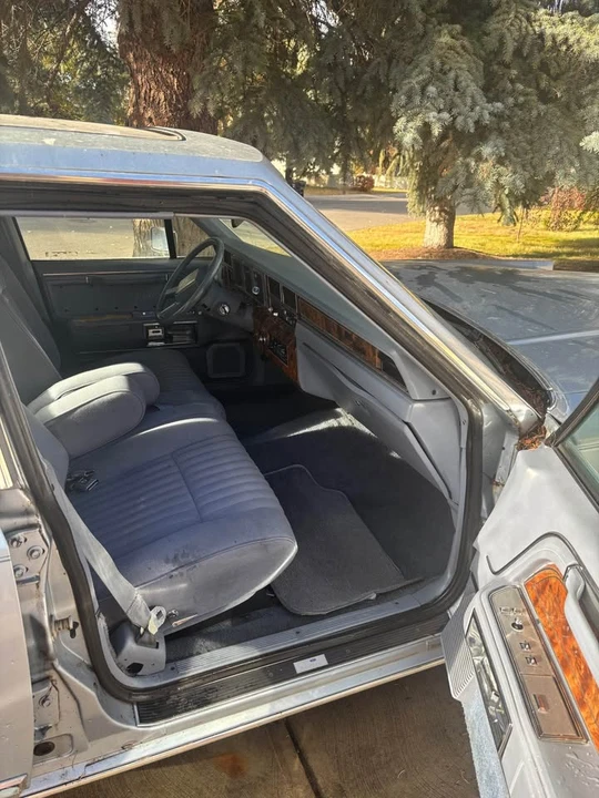 1983 Lincoln Town Car - Image 7 of 8