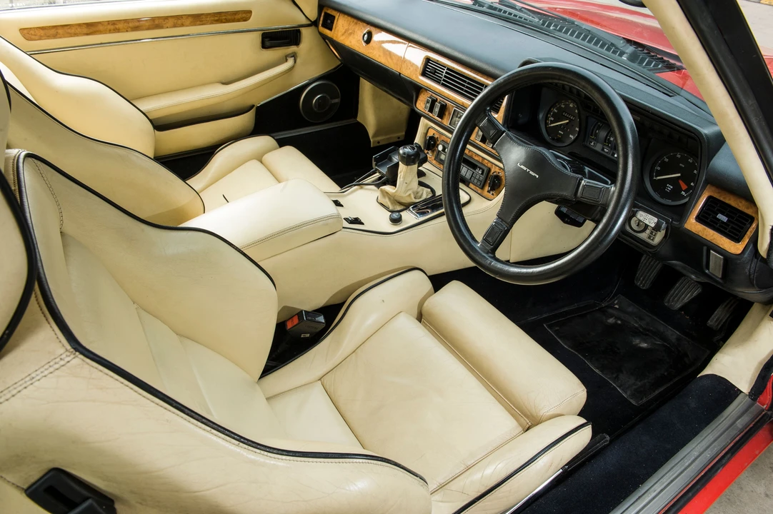 1983 Jaguar XJS Pre-Facelift V12 - Image 7 of 17