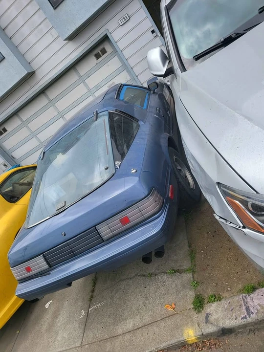 1983 Mazda - Image 2 of 11