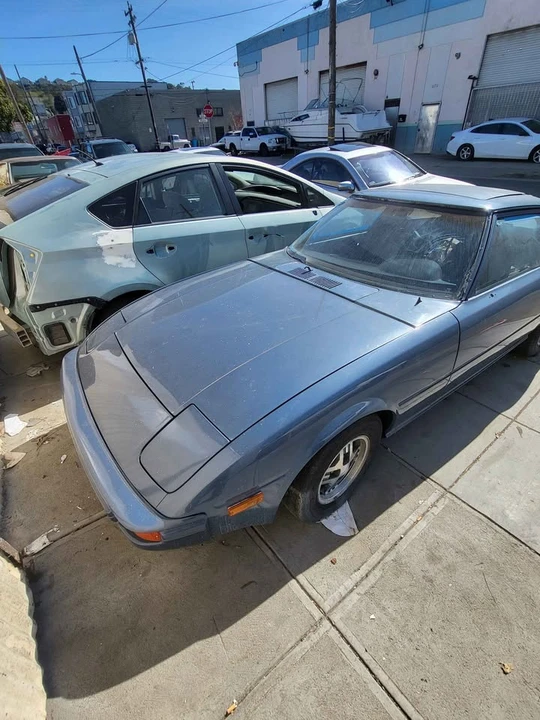 1983 Mazda - Image 8 of 11