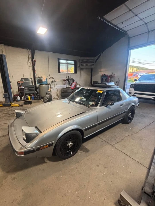1983 Mazda RX-7 SA & FB - Image 7 of 8