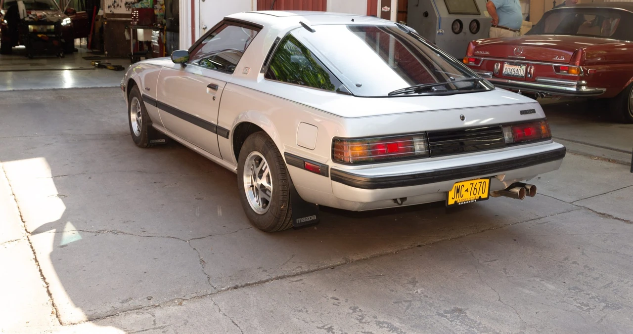 1983 Mazda RX-7 SA & FB - Image 7 of 31